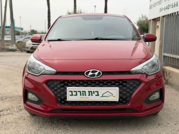 יונדאי I20