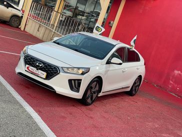 יונדאי איוניק