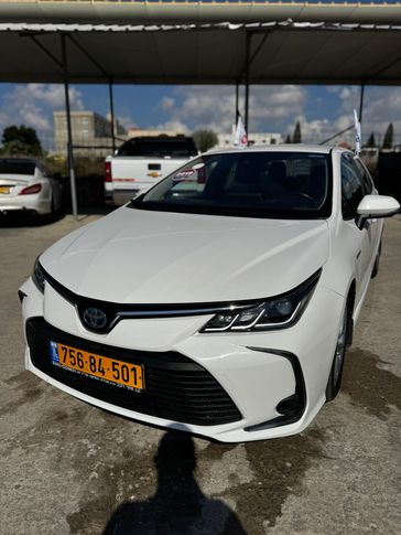 טויוטה קורולה