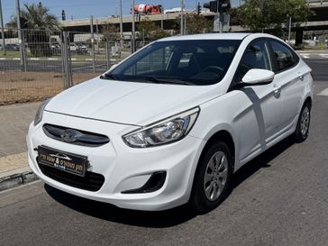 יונדאי I25
