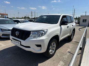 טויוטה לנד קרוזר