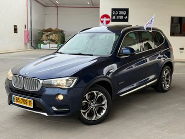 ב מ וו X3