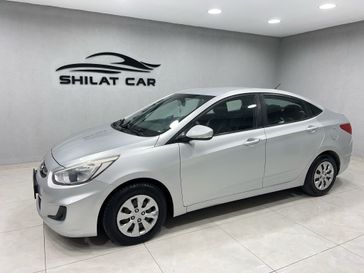 יונדאי I25