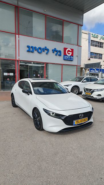 מזדה 3