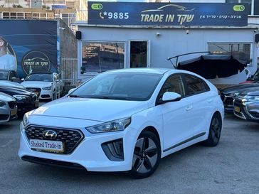 יונדאי איוניק