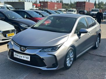 טויוטה קורולה