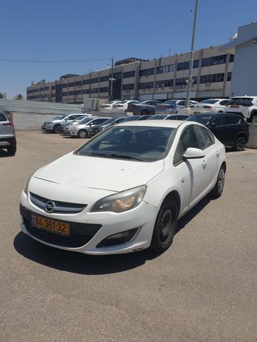 אופל אסטרה ברלינה