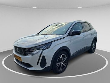 פיג'ו 3008