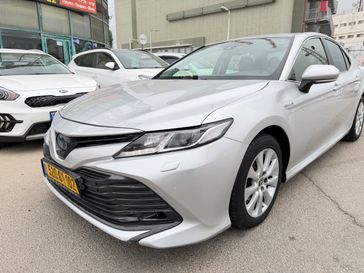 טויוטה קאמרי