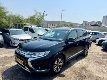 מיצובישי אאוטלנדר