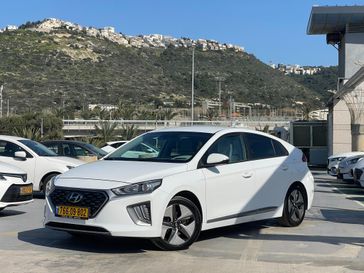 יונדאי איוניק