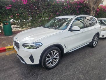 ב מ וו X3