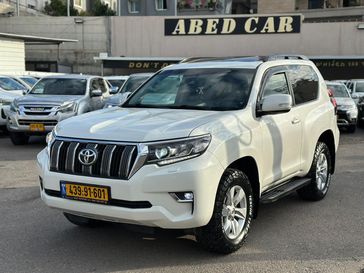 טויוטה לנד קרוזר