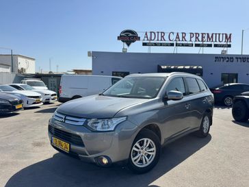 מיצובישי אאוטלנדר