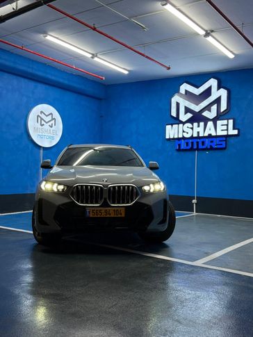 ב מ וו X6
