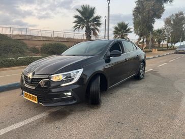 רנו מגאן