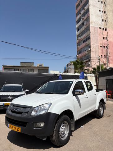 איסוזו D-Max