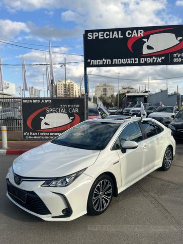 טויוטה קורולה