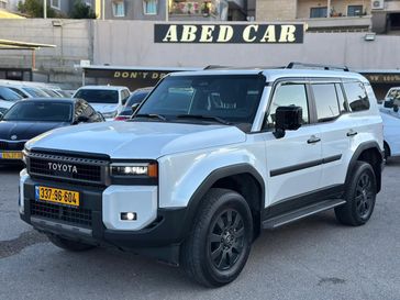 טויוטה לנד קרוזר