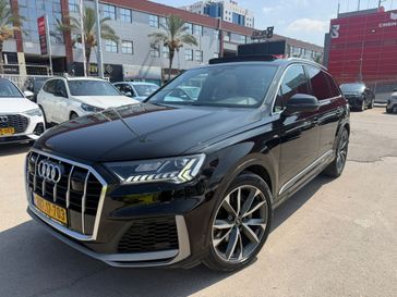אאודי Q7