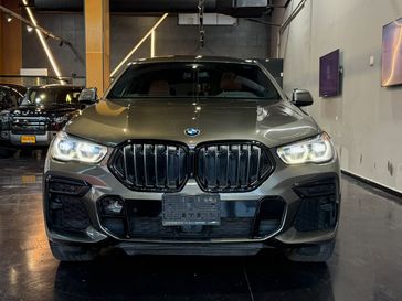 ב מ וו X6