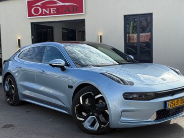 זיקאר ZEEKR 001