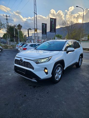 טויוטה RAV4