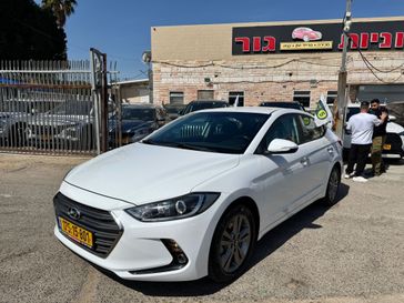 יונדאי אלנטרה