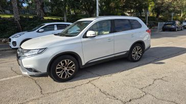 מיצובישי אאוטלנדר