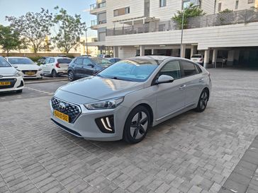 יונדאי איוניק