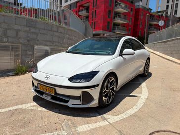 יונדאי איוניק