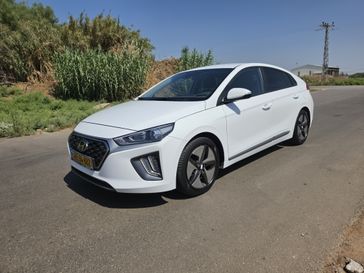 יונדאי איוניק