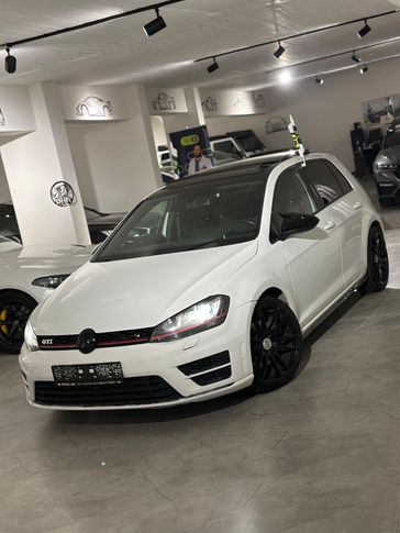 פולקסווגן גולף