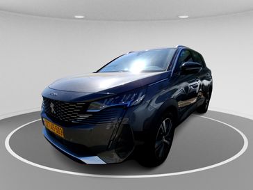 פיג'ו 5008