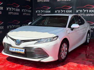טויוטה קאמרי