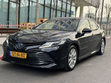 טויוטה קאמרי