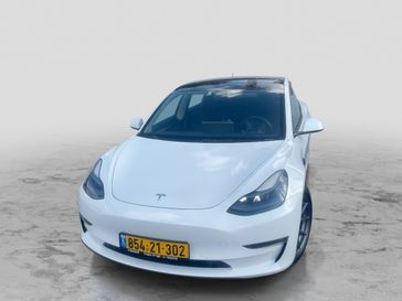 טסלה MODEL 3