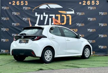 טויוטה יאריס