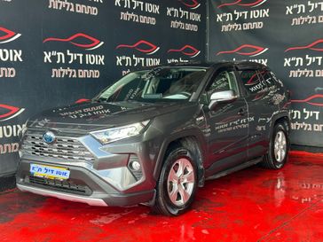 טויוטה RAV4