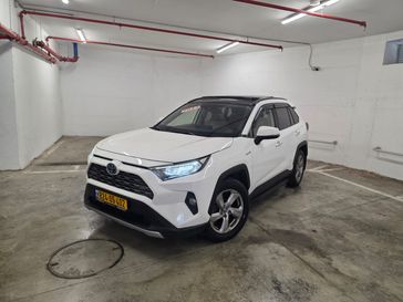 טויוטה RAV4