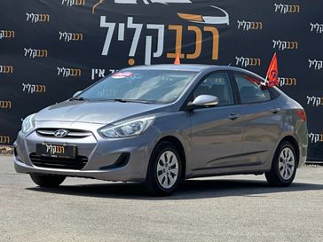 יונדאי I25