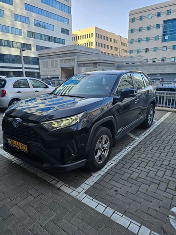 טויוטה RAV4