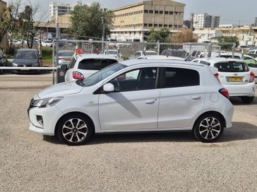 מיצובישי ספייס סטאר