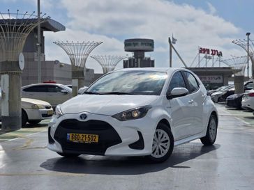 טויוטה יאריס