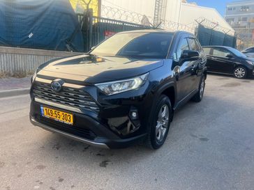 טויוטה RAV4