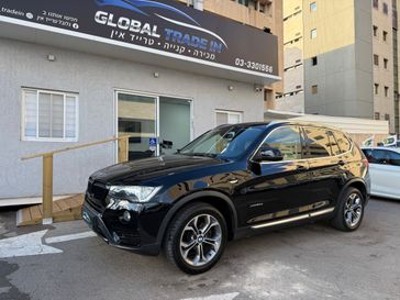 ב מ וו X3