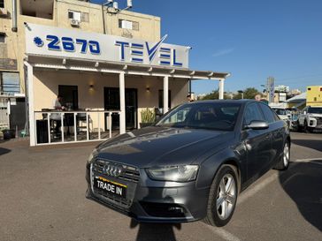 אאודי A4