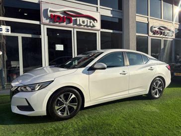 ניסאן סנטרה