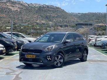 קיה נירו