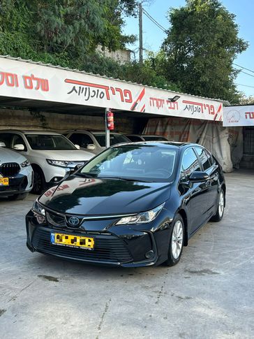 טויוטה קורולה